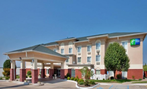 Отель Holiday Inn Express Boonville, an IHG Hotel  Бунвилл